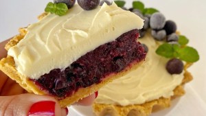 Mini tarta de frutos rojos