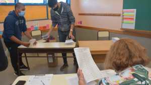 Hoy comienzan a pagar los viáticos a las autoridades de mesa y delegados de las elecciones generales en Neuquén