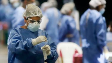 La cartera sanitaria indicó que son 651 los internados con coronavirus en unidades de terapia intensiva.