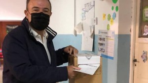 Votó el intendente de Viedma: «Uno lo que aspira es que siempre haya el mayor nivel de votantes»