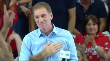 El candidato a diputado estuvo acompañado por Facundo Manes, María Eugenia Vidal y Graciela Ocaña, entre otros.-