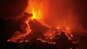 Hallaron un cadáver en área de exclusión establecida por la erupción del volcán en España