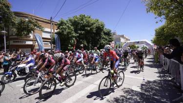 La primera etapa arrancó a las 14 y tuvo de todo, en el regreso de la Vuelta al Valle. Foto: Carlos Mir 