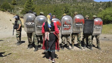 La lof Quemquemtreu permanecerá en el territorio ocupado en Cuesta del Ternero y se suspende la orden de desalojo por acuerdo de las partes. Archivo