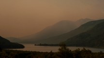 Imagen de Incendio en lago Steffen: cierran por 72 horas el ingreso a El Manso y Villegas