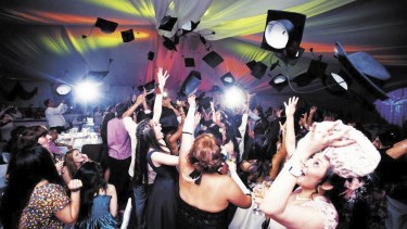 Las fiestas de egresados de cuatro colegios derivaron en un brote de contagios en Córdoba.