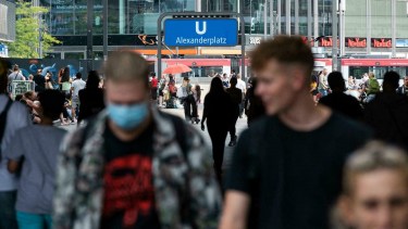 Alemania endurece las restricciones a no vacunados