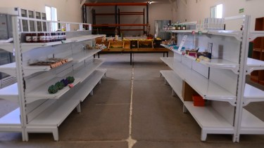 El Mercado Comunitario funcionaba en el este de Bariloche y el 10 de diciembre el gobierno decidió cerrarlo. Archivo