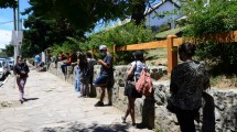 Imagen de Testeos de Covid-19: la mayoría concurre al hospital en busca de un certificado laboral en Bariloche