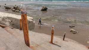 Las Grutas: desastroso estado de la bajada Terraza al Mar, en el acceso norte