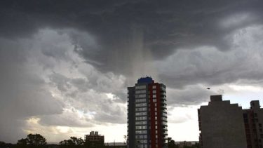 La nubosidad se mantiene en la región, al menos hasta mañana. Foto: Andrés Maripe.-