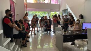 Protesta en agencia de viajes de Neuquén por estafa