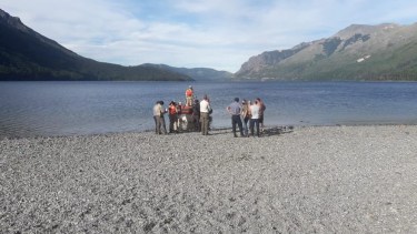 El lugar frente al lago Gutiérrez donde se produjo la tragedia el viernes pasado. 