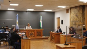 Juzgan a policía acusado de haber causado la pérdida de un ojo a un chico