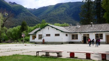 Se licitó la construcción de dos aulas para la escuela técnica de El Manso