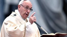 Imagen de Francisco repudió «la tentación del sálvese quien pueda» para salir de la pandemia