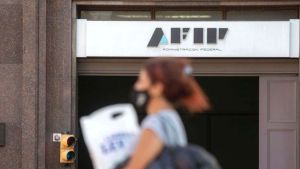 El Gobierno oficializó el nuevo piso para el pago del impuesto a las Ganancias
