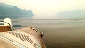 El incendio al sur de Bariloche avanzó al lago Steffen y evacuaron a pobladores