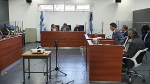 Apuntan al  “prestigio profesional” para defender al odontólogo acusado de abuso en Cipolletti
