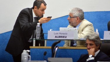 Acompañamiento pleno al presupuesto de parte del  tres miembros del Frente Renovador.