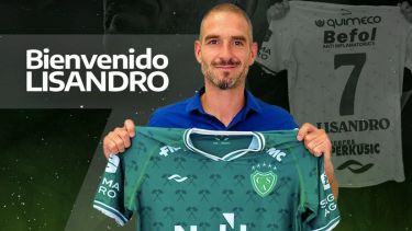 Licha López seguirá jugando, porque renovó su contrato con Sarmiento