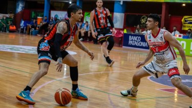 Matías Eidintas fue determinante en la formación viedmense. Foto: gentileza. 
