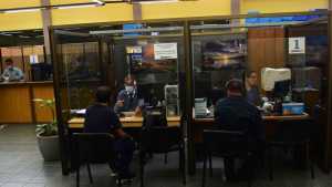 Aumento salarial y bono de fin de año para  municipales, con denuncias de un gremio