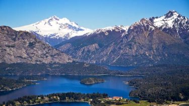 El cuerpo sin vida se encontraba a unos metros del sendero al lago Escondido en el parque municipal Llao Llao. Archivo