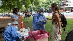 Tercera ola: este experto anticipó cuándo será el pico de contagios en el país