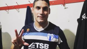 Henry Sáez y sus tres goles en una noche brillante para La Amistad