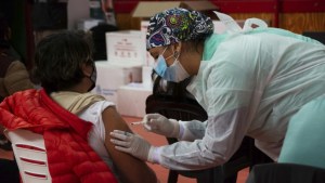Continúa en ascenso la ola de coronavirus: más de 73 mil casos en 24 horas