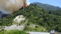 Imagen de Cortan otra vez la ruta 40, entre Bariloche y El Bolsón, por los incendios forestales