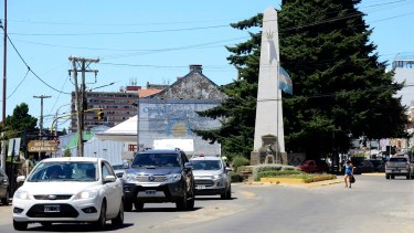 Las infracicones de tránsito en Bariloche pueden ser detectadas por inspectores o por el sistema de fotomultas y radares. Archivo