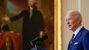 Biden promete un «desastre para Rusia» si invade Ucrania