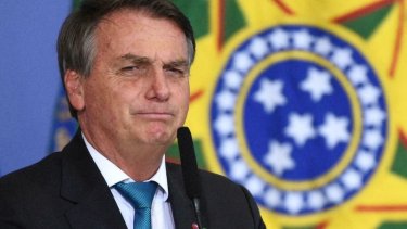 Bolsonaro no irá a la asunción de Boric. 