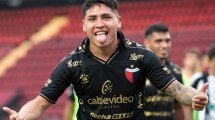 Imagen de Ni River, ni Boca: Farías se queda en Colón