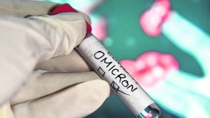 Por qué es mejor no contagiarse de la variante ómicron