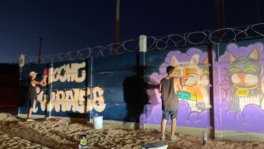 La primera edición de La noche de los murales se hizo en Rincón de Emilio. (Foto: Gentileza)