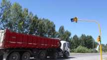 Imagen de Ruta 22: el semáforo les cambiará la vida