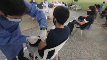 Imagen de Lanzan una campaña de vacunación contra el Covid-19 para lograr presencialidad plena en escuelas