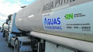 ARSA asiste a los vecinos de Allen con agua por un corte en el servicio