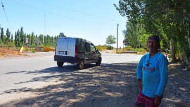 Cuando va a dormir, se despierta fácilmente con el ruido de las frenadas de los autos. Foto Andrés Maripe