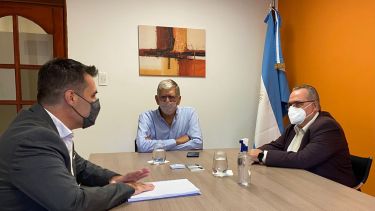 Darío Martínez se reunió con los estacioneros por el congelamiento de combustibles