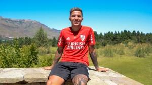 Enzo Fernández fue presentado en Benfica con una cláusula altísima