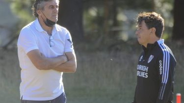 Francescoli y Gallardo en la pretemporada de River en San Martín de los Andes. Fotos: Patricio Rodríguez. 