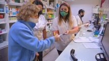 Imagen de Río Negro no evalúa autorizar la vacunación contra Covid-19 en farmacias