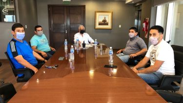 La reunión que mantuvo Quintriqueo con Guillermo Pereyra, la semana pasada. Foto: Gentileza.