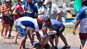 El calor hace daño, pero el alma puede más en la Regata del Río Negro