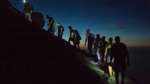 Se viene un nuevo trekking nocturno bajo la luna llena en Neuquén