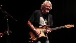 Un ex «Abuelo de la nada» pasa un difícil momento y la ayuda se viralizó